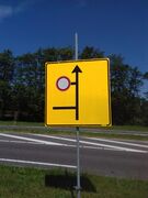 Bestand:135px-Road-closed-roadsign.jpg