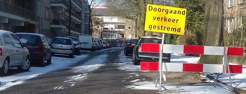 Bestand:799px-Doorgaand-verkeer-gestremd.jpg